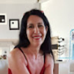 Meet your Posher, Daniela